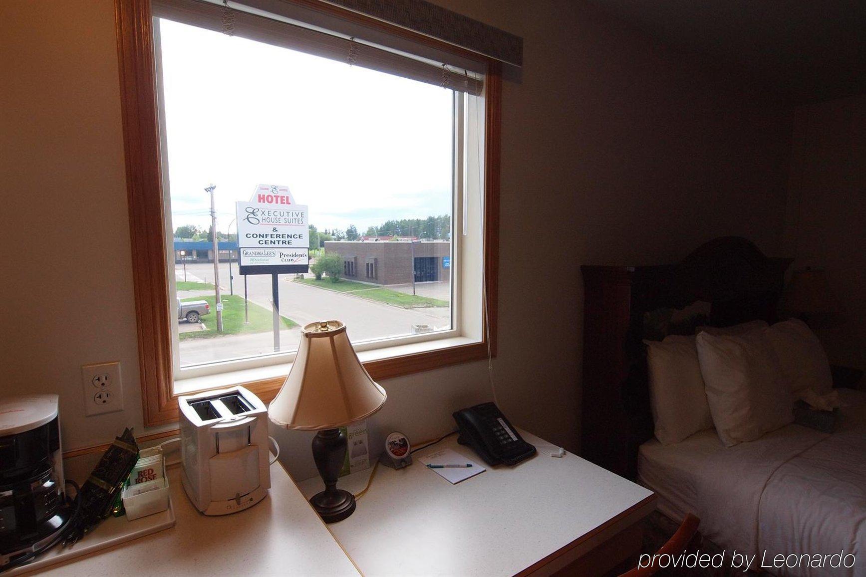 Executive House Suites Hotel & Conference Centre High Level Esterno foto
